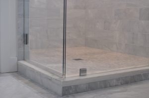 Custom glass shower enclosure in Schaumburg, Illinois