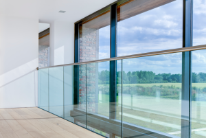 Residential glass replacement contractor in Naperville Illinois
